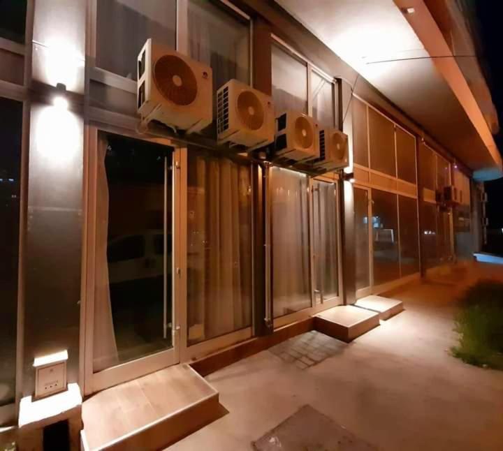 Limone Apartmani Ni Exteriör bild
